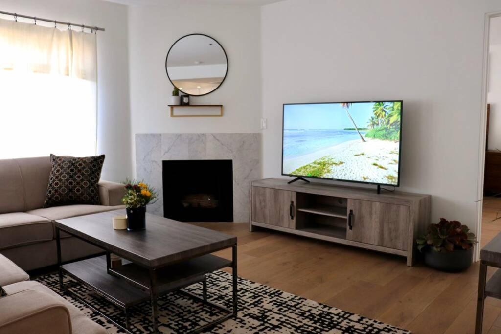 Heart Of West Hollywood Modern Suite 2 Bedroom 2 Bath Лос Анджелис Екстериор снимка