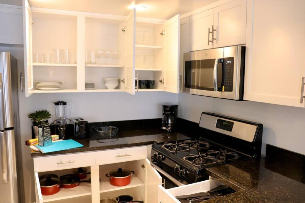 Heart Of West Hollywood Modern Suite 2 Bedroom 2 Bath Лос Анджелис Екстериор снимка